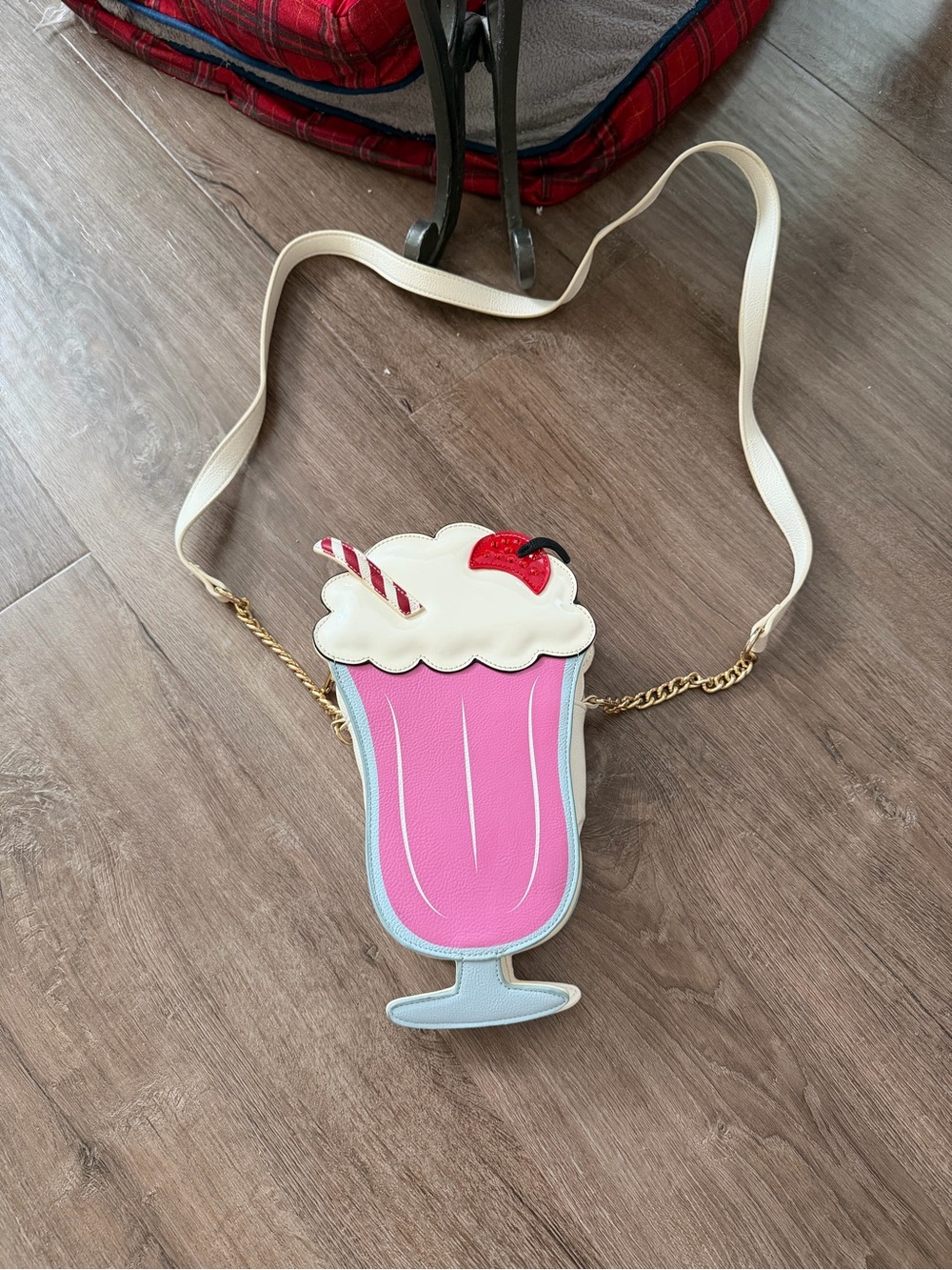 NWOT Betsy Johnson  Pink Milkshake Crossbody Bag